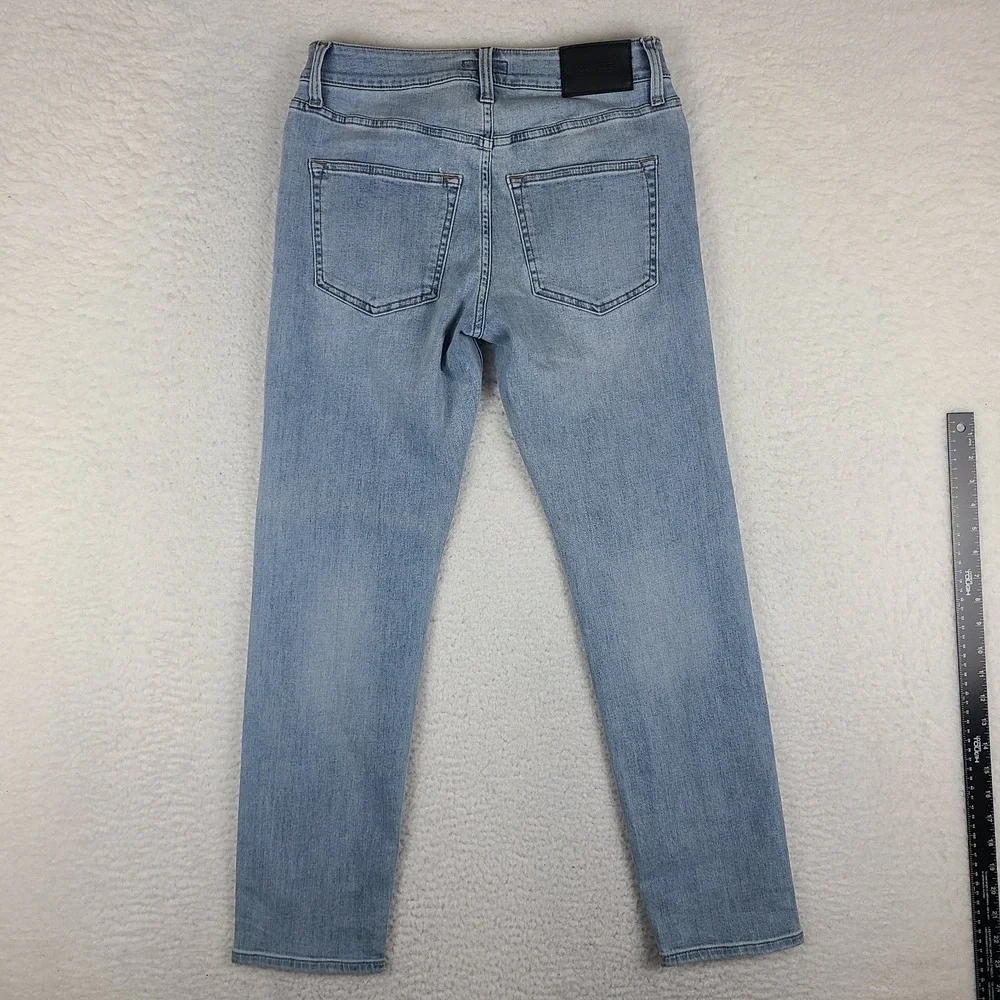 EXPRESS Jeans Mens 28x30 Blue Athletic Slim Stretch Light Wash Denim‎